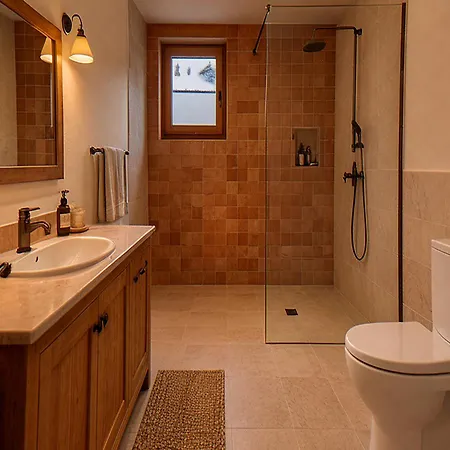 Vanada W Jacuzzi בית נופש בנסקו